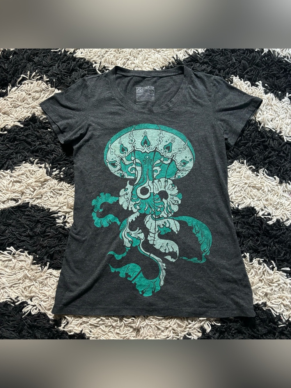 Curbside Casual Boho Multicolor Green Blue Jellyfish Graphic Grey Tshirt